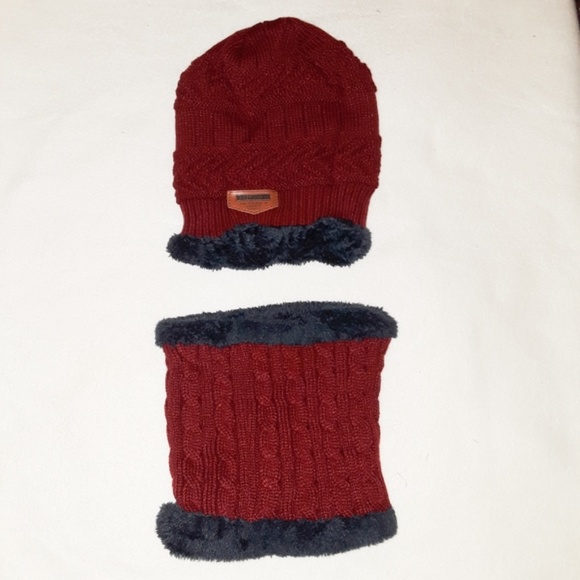 Matching Beanie & Scarf Set Burgundy Red & Blue - Picture 2 of 6